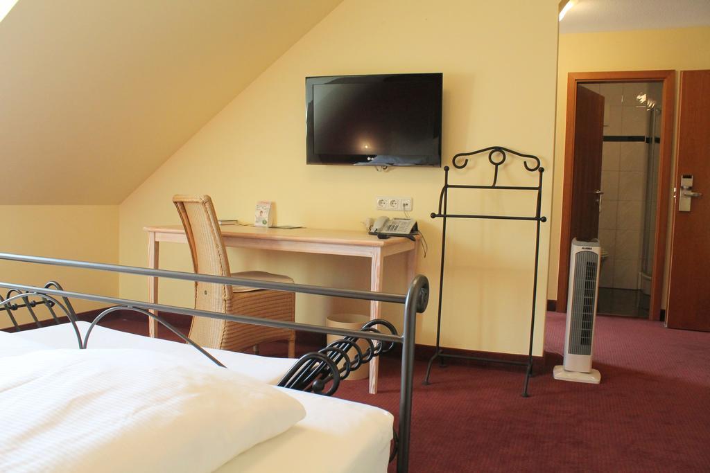 Hotel Und Restaurant Eurohof Duisburg Zewnętrze zdjęcie