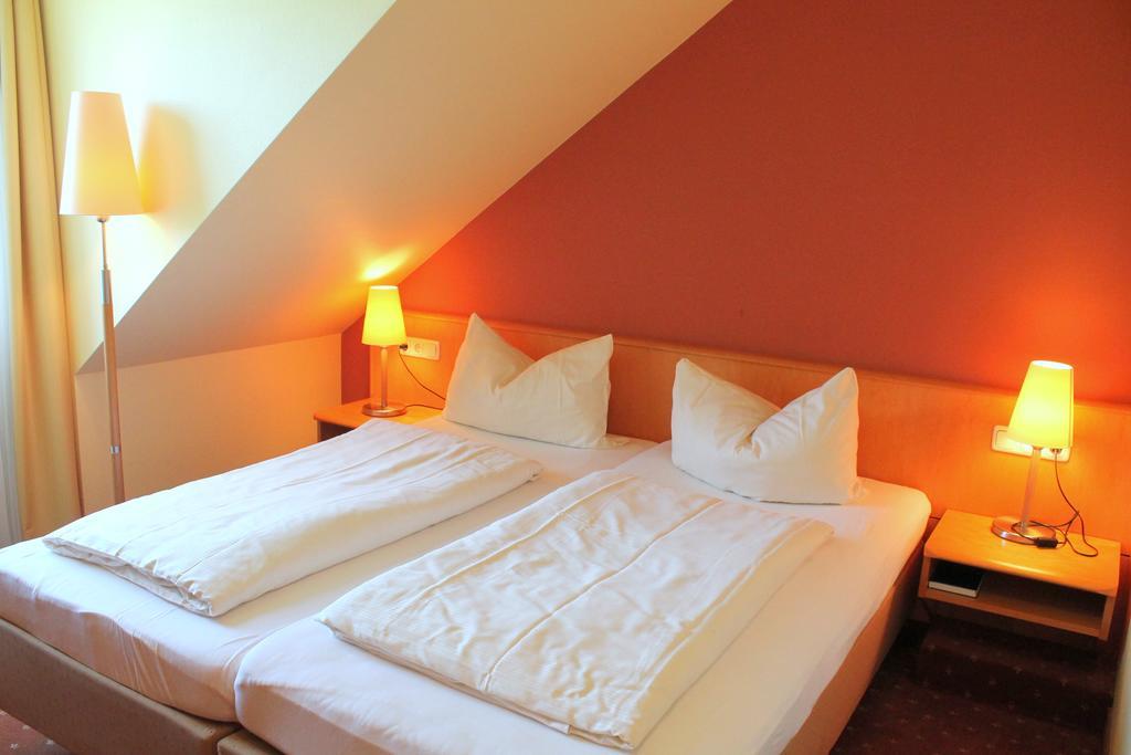 Hotel Und Restaurant Eurohof Duisburg Zewnętrze zdjęcie