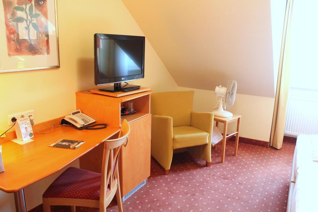Hotel Und Restaurant Eurohof Duisburg Zewnętrze zdjęcie