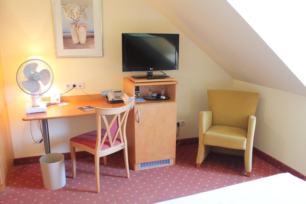 Hotel Und Restaurant Eurohof Duisburg Zewnętrze zdjęcie