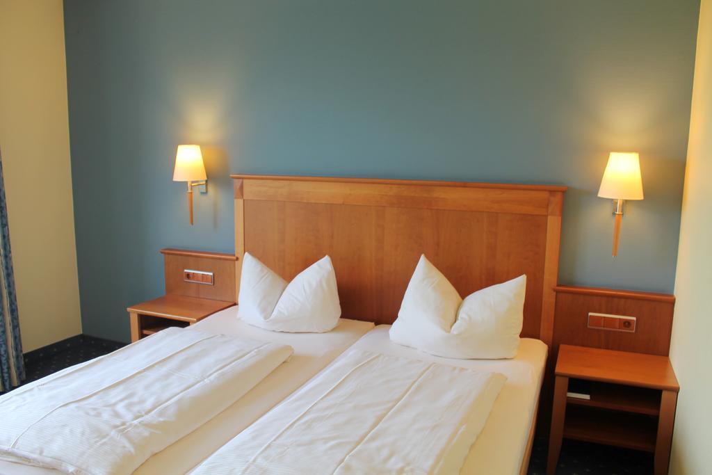 Hotel Und Restaurant Eurohof Duisburg Zewnętrze zdjęcie